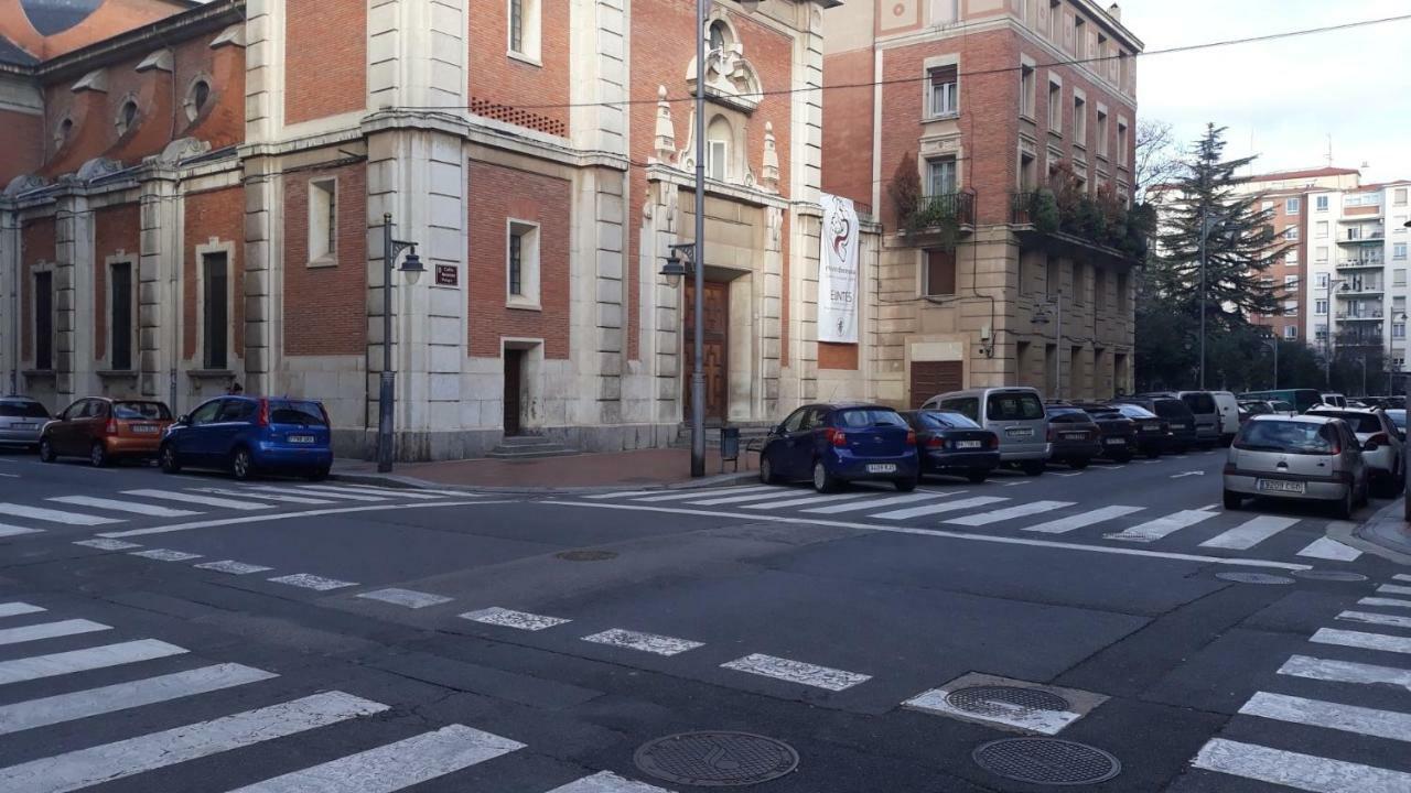 로그로노 Calfred Iglesia Santa Teresita 아파트 외부 사진